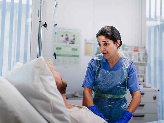 Studenter vid Röda Korsets Högskola. Foto av Daniel Josefsson.